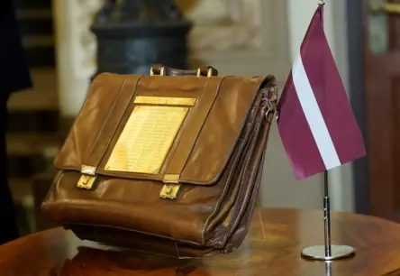 Valdība iesniedz 2026. gada budžetu: galvenās prioritātes – drošība, ģimenes un izglītība