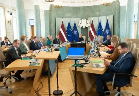 Valdība uz naža asmens: Izaicinošais 2026. gada budžets un koalīcijas plaisas