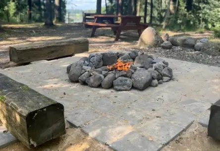 Vārmes iedzīvotāji piepilda sapni: Omiķu gravā atdzimst jauna atpūtas paradīze