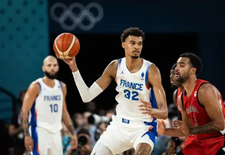 Vembanjamas Prombūtne "EuroBasket 2025": Trieciens Francijas Basketbolam, kas Aizver Durvis un Atver Jaunas Iespējas