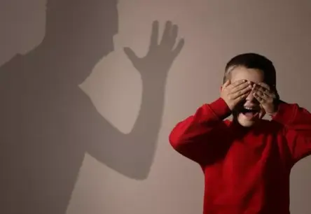 Verbālā vardarbība bērnībā: neredzamās rētas dvēselē ir tikpat sāpīgas kā fiziskās