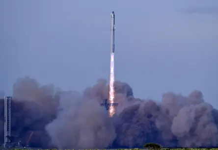 Vēsturisks Sasniegums: SpaceX "Starship" Pirmo Reizi Veiksmīgi Nogādā Kravu Kosmosā