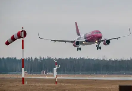 Wizz Air samazina izaugsmes prognozes dzinēju problēmu dēļ