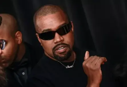 Ye vairs neiebrauks Austrālijā: Vīza atcelta pēc dziesmas "Heil Hitler" izdošanas