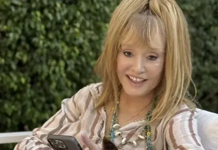 Zapašņijs pieprasa atņemt Allai Pugačovai tautas mākslinieces godu par attieksmi pret dzimteni