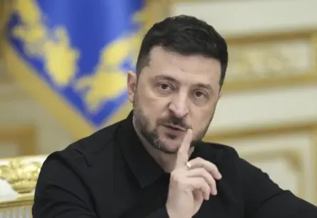 Zelenskis brīdina Eiropu: Putina bezcerīgā situācija var novest pie uzbrukuma