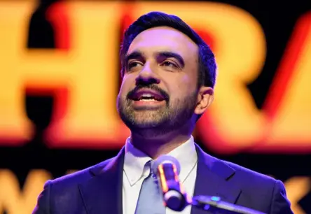 Zorans Mamdani kļūst par Ņujorkas mēru: pirmais musulmanis un jaunākais līderis pilsētas vēsturē