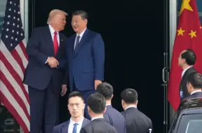 ASV negaidīti ir lielākā Ķīnas valsts banku aizdevumu saņēmēja – ko tas nozīmē drošībai?