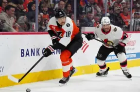 Ābola "Flyers" papildlaikā zaudē "Senators" savā laukumā