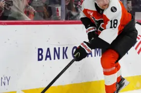 Ābols un "Flyers" papildlaikā atzīst "Oilers" pārākumu