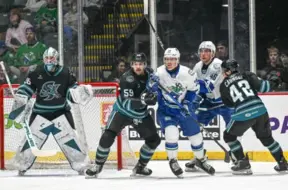 Abotsfordas "Canucks" piedzīvo graujošu sakāvi pret "Barracuda", turpina 11 spēļu neveiksmju sēriju