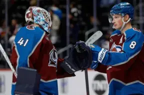 Aizraujošā duelī "Avalanche" pārspēj "Ducks" un nostiprina līderpozīcijas NHL