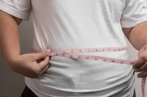 Aptaukošanās nav rakstura vājums – kā saprast un ārstēt hronisko slimību