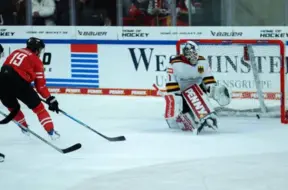 Austrijas hokejisti pārsteidz Vāciju, Lietuva, Igaunija, Francija un Polija triumfē mājās