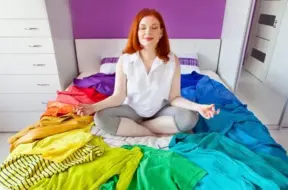 Autovadītājiem dārgāka degviela, darba tirgū pieprasītas jaunas prasmes un cenu kari veikalos – ekonomikas aktualitātes