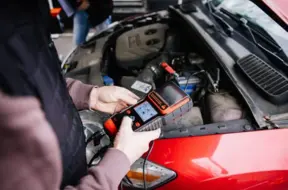 Autovadītājiem iespēja: Bez maksas pārbaudi savu auto tehnisko stāvokli pirms ziemas