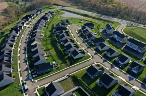 Baltā nama 50 gadu hipotēkas priekšlikums: Vai tas ir risinājums mājokļu krīzei?