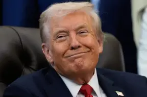 Beļģijā dibināta jauna Donalda Trampam veltīta radikāli labējā partija TRUMP