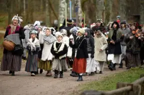 Brīvdabas muzejs aicina uz masku gājienu un Mārtiņdienas svinēšanu