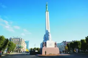 Brīvības piemineklis apdrošināts par 1,5 miljoniem eiro – tradīcija turpinās