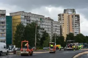 Būvniecībā trupina "ēnu ekonomika"; arodbiedrība pieprasa algas celšanu