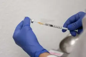 Covid-19 vakcīnas varētu kļūt par jaunu cerību vēža pacientiem