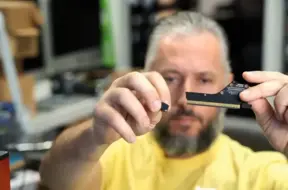 Dārgā RTX Pro 6000 Blackwell salūst kastes iekšpusē – NVIDIA komponentu piegādes trūkums rada problēmas