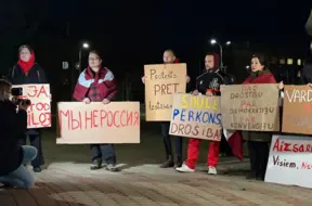 Daugavpilī protestē pret Stambulas konvencijas denonsēšanu: «Nekopēsim Krieviju!»