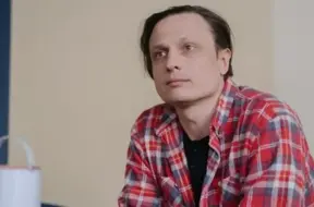 Daugavpils teātra aktieris Vadims Bogdanovs saņem Pētera Grestes Baltijas Vārda brīvības balvu