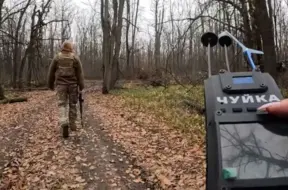 Doneckas frontē – bezkompromisa cīņa: karavīri, droni un nelokāma apņēmība