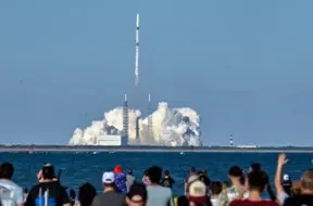 Džefa Bezosa "New Glenn" raķetis sasniedz pilnīgu panākumu otrajā startā: zondes ceļā uz Marsu un veiksmīga nosēšanās