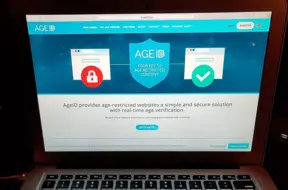 ES vecuma pārbaudes ēra: Kas ierobežo piekļuvi pieaugušo vietnēm?