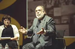 Finansiālas grūtības spiež Frānsisu Fordu Kopolu pārdot savu pulksteņu kolekciju