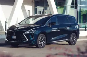 Forthing U-Tour: Mūsdienu tehnoloģiju un pagātnes ērtību sintēze MPV segmentā