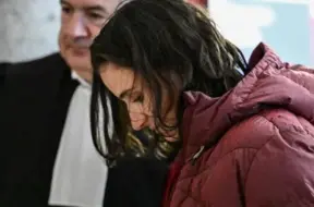 Francijas biatlona zvaigznei Žilijai Simonai piespriesta diskvalifikācija par zādzībām