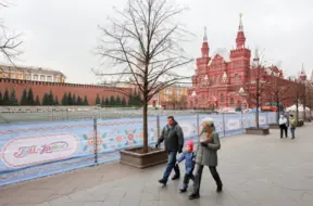 Ģimene no Rīgas saskaras ar nepārvaramu šķērsli Maskavas skolā