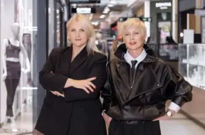 Iepirkšanās ar stilistu: Mūsdienu investīcija sevī vai greznības ilūzija?