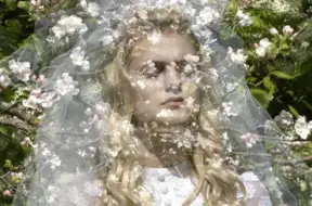 Ivars Kalniņš atgriežas uz Jaunā Rīgas teātra skatuves ar izrādi "Ābeļziedi upē"