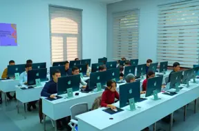 Jaunā Uzbekistāna: Universitāte, kurā satiekas MI un nākotnes inovācijas