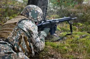 Kaļiņingradā pie NATO robežas notiek jaunas Krievijas armijas mācības: Vai tiešām tikai kaujas gatavības pārbaude?