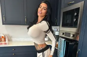 Keitija Praisa atkal gatavojas plastiskajām operācijām – izveidots detalizēts "vēlmju saraksts"