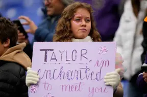 Kembridžas vārdnīca: 'Parazītisks' – 2025. gada vārds, kas atspoguļo neveselīgas mūsdienu attiecības