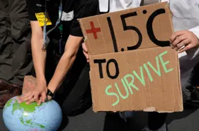 Klimata līderi pieļauj sasilšanas pārsniegšanu, bet nezaudē cerību uz atgriešanos pie 1,5 grādiem