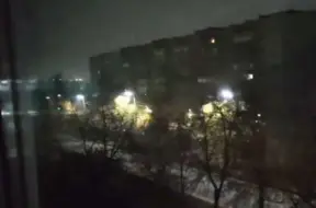 Krievijas pilsētās izraisīta panika: vietējie ziņo par sprādzieniem un raķešu uzbrukumiem