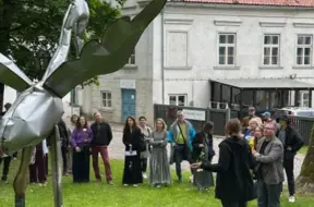 Kuldīgas pilsētvidē skatāmi jauno mākslinieku laikmetīgās mākslas objekti