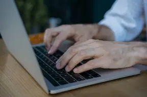 LVRTC tehniskie traucējumi uz laiku apgrūtināja piekļuvi daudzām interneta vietnēm un valsts sistēmām