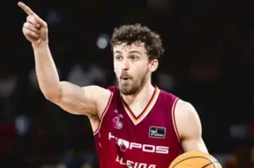 Latviešu duelī Spānijas ACB līgā: Zoriks un "Forca Lleida" pārspēj Kurucu un "Baskonia"