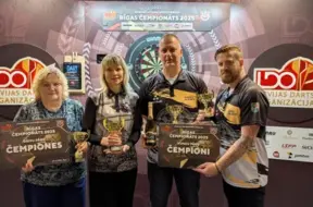 Latviešu pāri triumfē "Rīgas čempionātā" šautriņu mešanā