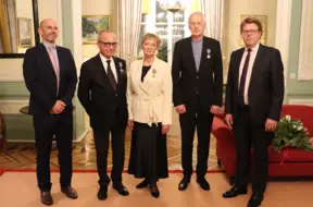 Latvijas kultūras darbinieki Baiba Uburģe, Juris Dambis un Kristaps Zariņš saņem Francijas Nacionālo ordeni mākslā un literatūrā