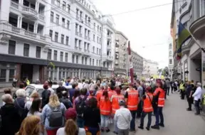 Mediķu arodbiedrība sāk kolektīvā interešu strīda procedūru, pieprasot lielāku finansējumu algām
